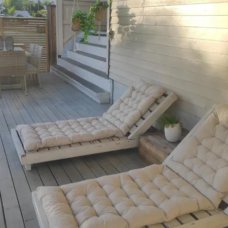 House With Large Hot Tub In Bo, For 2 Families! Nordbo